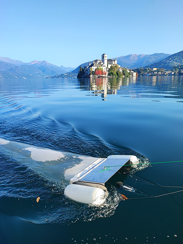 Prelievo microplastiche con manta